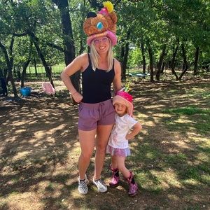 Meet your Posher, Megan